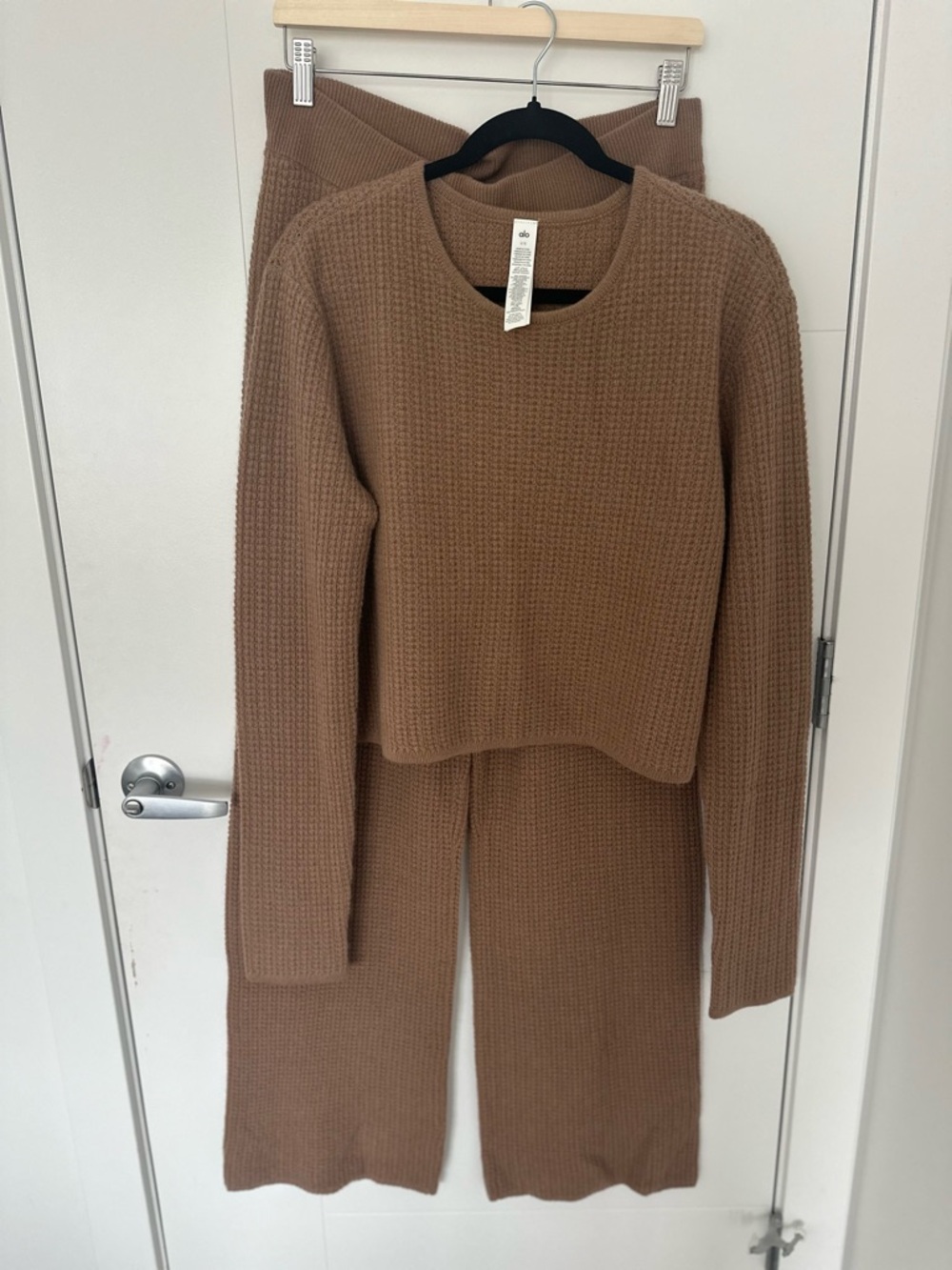 ALO Cashmere Set | Cashmere Plush Waffle Lounge Set Toasted Almond